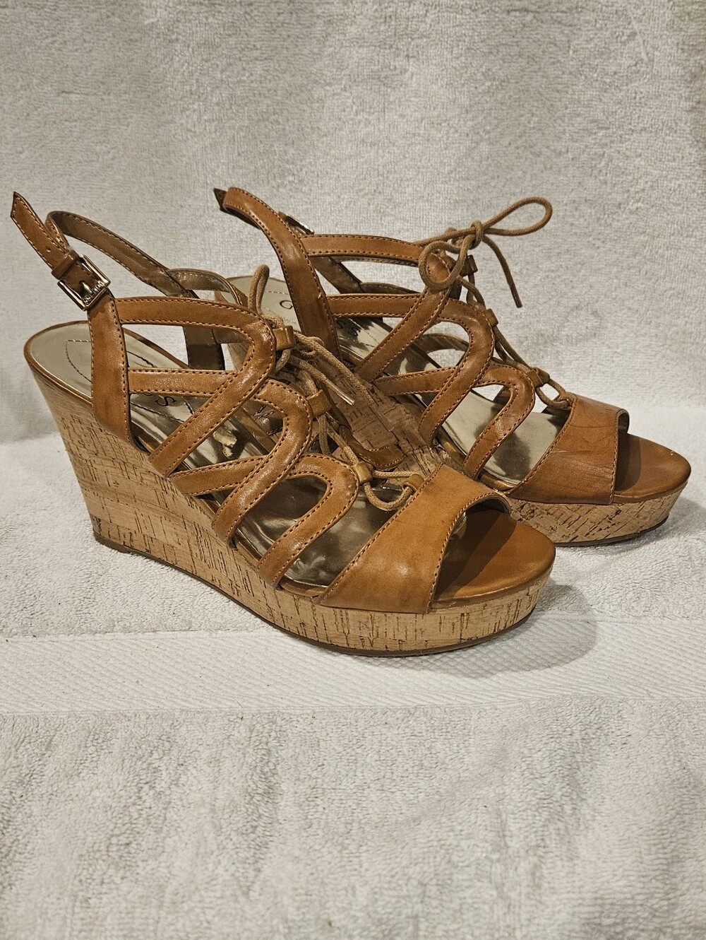 GUESS ELSIEE WEDGE SANDALS